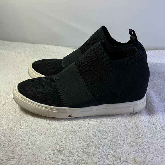 Women’s Material Girls black high tops size 8.5 booties - Picture 2 of 6